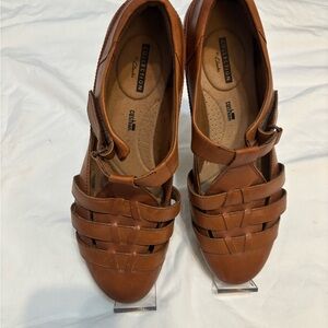 Clark Collection BrownLeather Fisherman Style Shoe Sz 11 NWOB